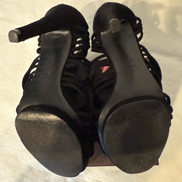 Tory Burch Black Heels Strappy Design ALL LEATHER Good Condition Offers Welcome - Picture 16 of 16